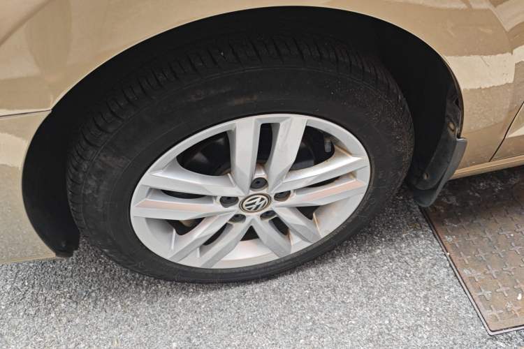 Used Volkswagen Jetta 2019 Dream Edition 1.5L Manual Fashion Version
