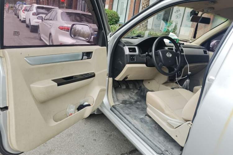 Used CHANGAN KAICHENG Shenqi F30 2016 1.5L Comfort Plus Long Wheelbase DAM15L Driver Seat