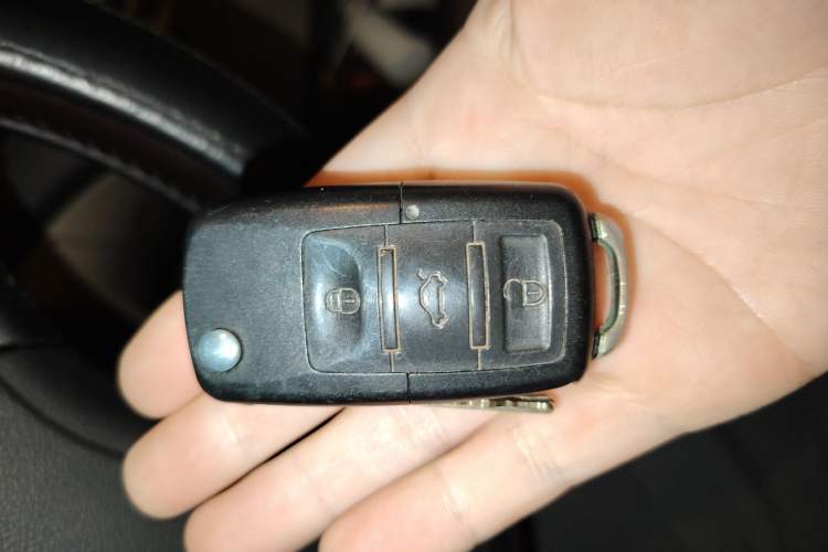 Used Hyundai Celesta 2011 1.6L Automatic Luxury Version
