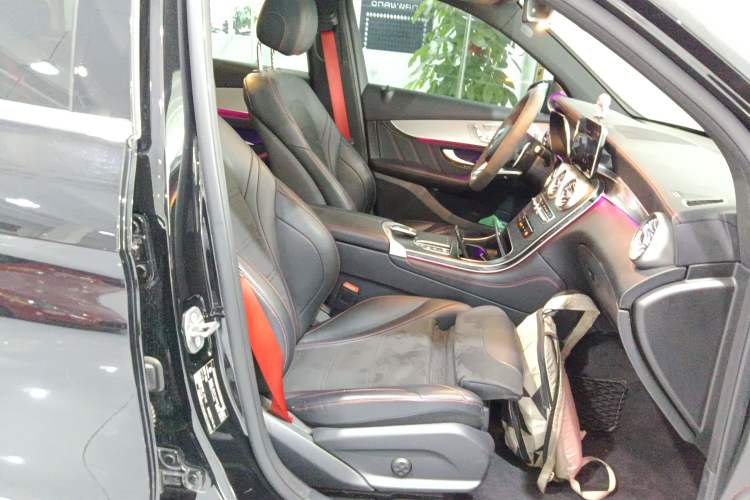 Used Mercedes-Benz GLC AMG 2020 AMG GLC 43 4MATIC Right Front Seat