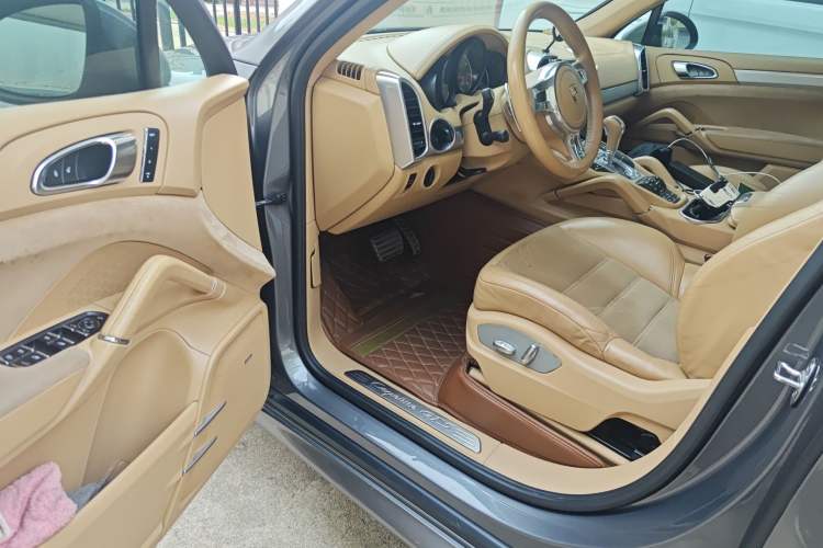 Used Porsche Cayenne 2012 Cayenne GTS 4.8L Driver Seat