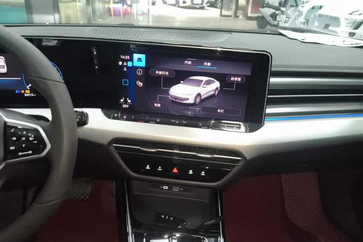 Used Volkswagen Lamando 2023 Lavida L 280TSI DSG Cool & Spicy Edition Audio And AC Panel