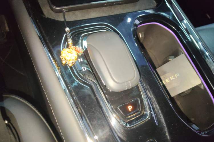 Used Zeekr 009 2022 WE Edition
