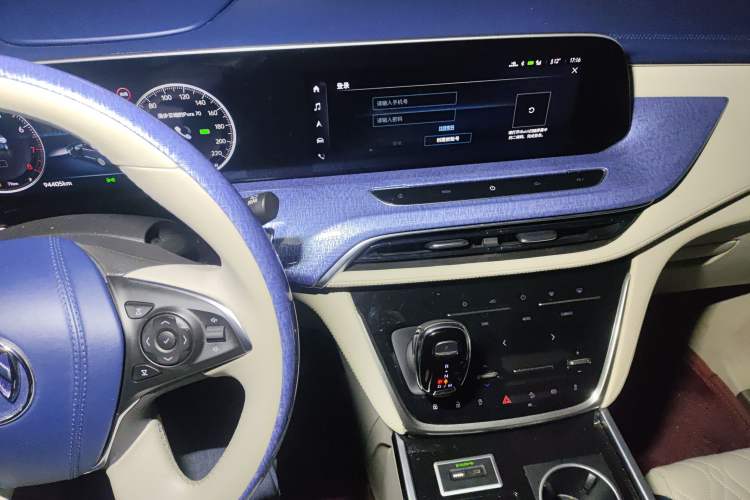 Used Buick GL8 2022 ES Landtrek 653T Comfort Edition