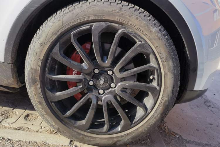 Used Land Rover Discovery 2019 3.0 SC V6 SE