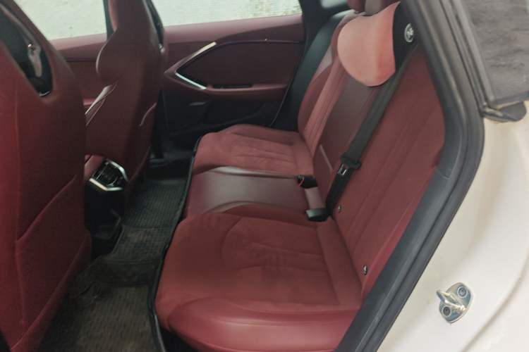 Used MG 7 2023 2.0T Automatic Hunter Luxury Edition