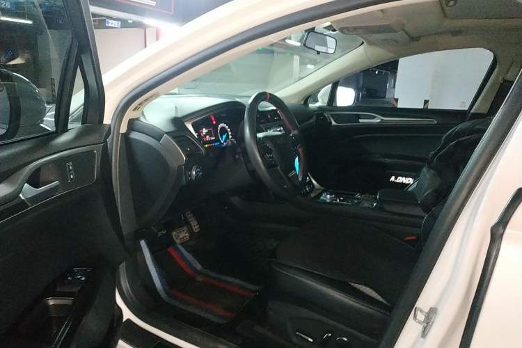 Used Ford Mondeo 2020 EcoBoost 200 Stylish Model Driver Seat