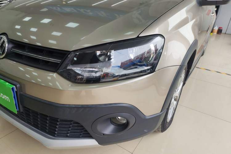 Used Volkswagen Polo 2016 1.4L Cross Polo Automatic