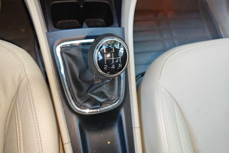 Used Suzuki Alivio 2015 1.6L Manual Enjoyment Model
