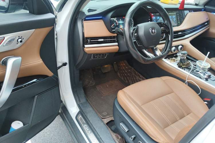 Used CHANGAN CS95 2021 2.0T Two-Wheel Drive Luxury Version
