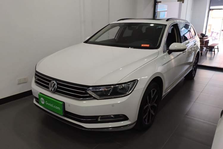 Used Volkswagen Variant 2018 380TSI Two-Wheel Drive Comfort Edition Guazi used car, China used car export, Used car for sale, Used  cars, Cheapest cars for sale