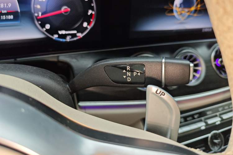 Used Mercedes-Benz E-Class 2016 E 300 L Sporty and Stylish Model