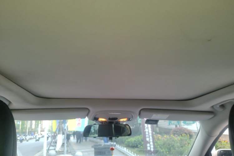 Used Jeep Cherokee 2016 2.4L Leading Edition Headliner