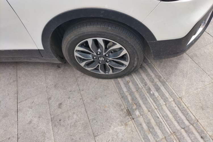 Used Suzuki Vitara S-Cross 2017 1.6L Manual Two-Wheel Drive Urban Fashion Model