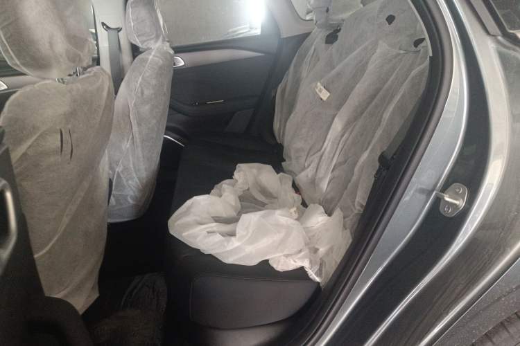 Used Geely Galaxy Stellar 6 2026 Model 60km Sailing Edition Left Rear Seat