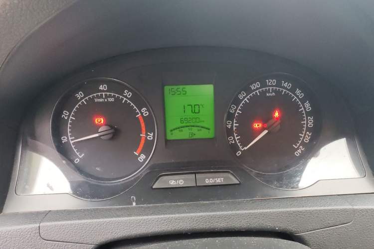 Used Skoda Rapid 2013 1.6L Manual Smart Selection Model Instrument Cluster