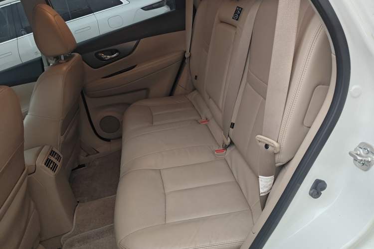 Used Nissan X-Trail 2014 2.0L CVT Smart Edition 2WD