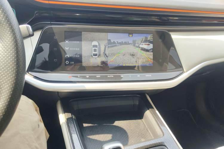 Used Dongfeng Aeolus Yixuan MAX 2023 1.5T Super Cool Trendy Dad Edition