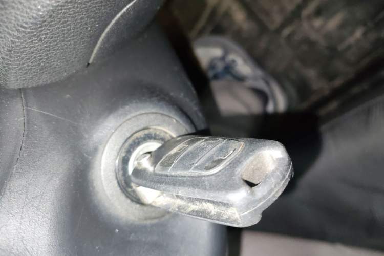 Used Kia K2 2015 Sedan 1.4L MT GLS Vehicle Key