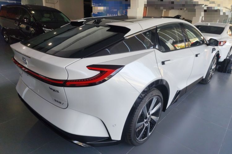 Used Toyota bZ5 2025 Model 550 PRO Smart Driving Edition Exterior 5