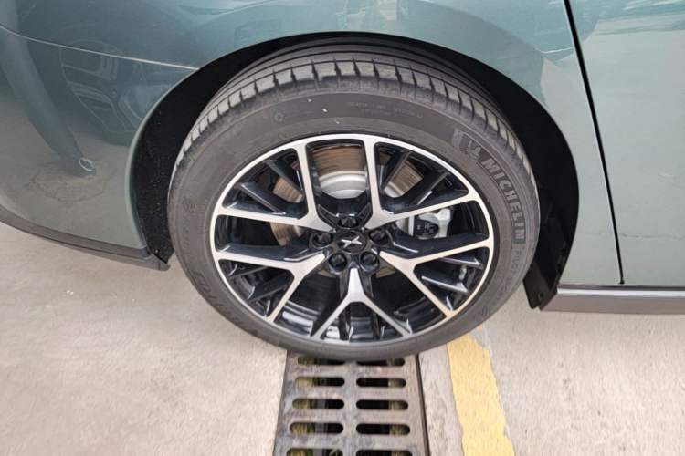 Used XPeng P7 2023 P7i 702 Pro Exterior 5