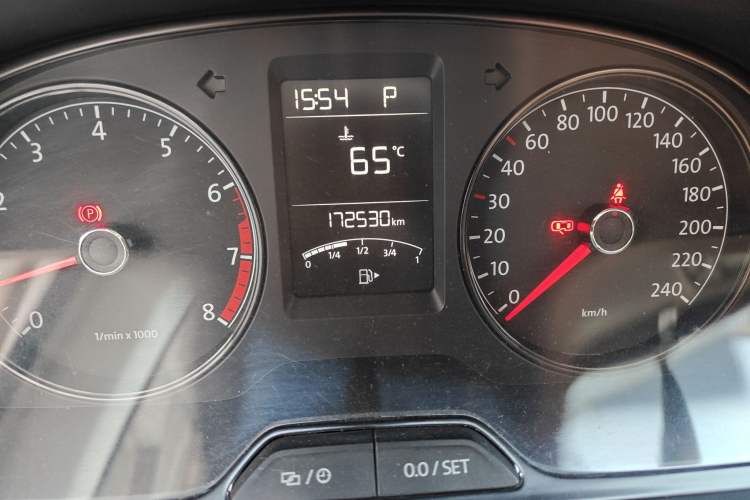 Used Volkswagen Lavida 2013 Revised Classic 1.6L Automatic Fashion Edition