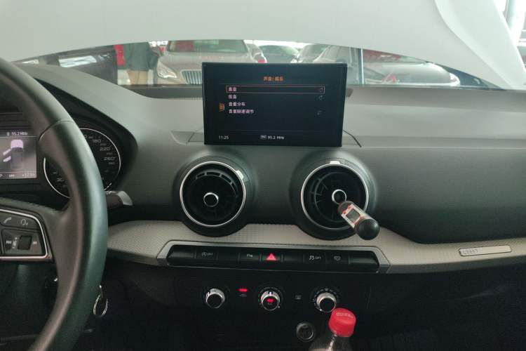 Used Audi Q2L 2021 35 TFSI Progressive Dynamic Edition
