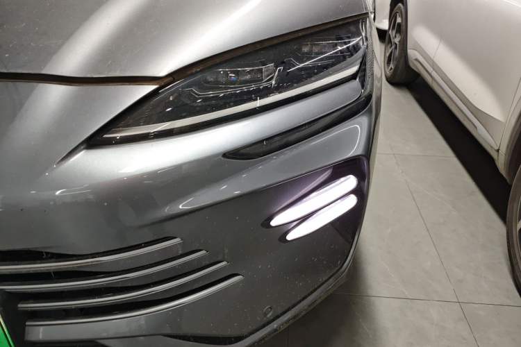 Used BYD Song PLUS New Energy 2023 Champion Edition DM-i 110KM Flagship PLUS Left Front Headlight