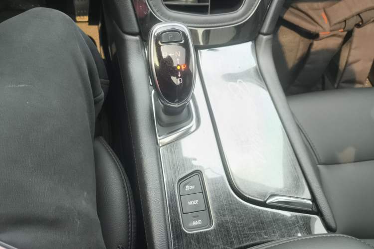 Used Cadillac XT5 2018 28E Four-Wheel Drive Tech Version
