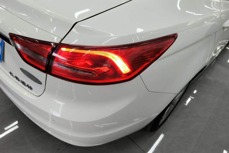 Used Ford Escort 2017 Happy Edition 1.5L Manual Fashion Model