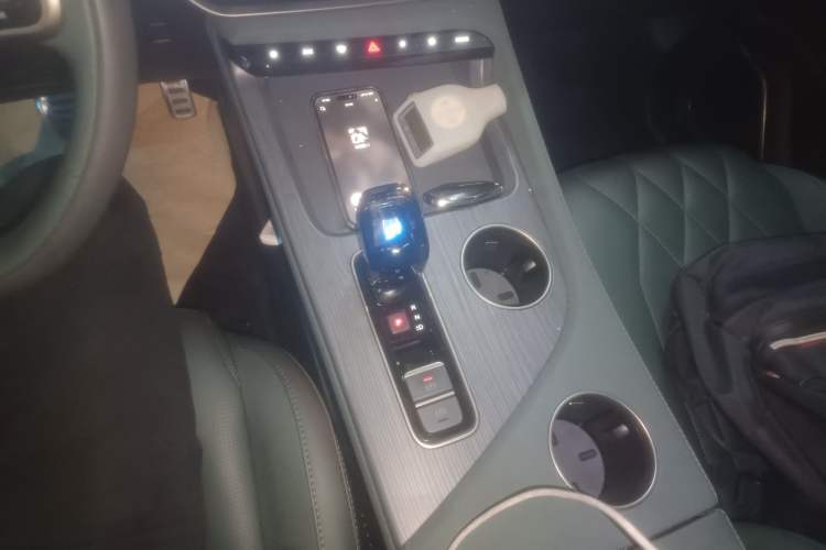 Used JETOUR Shanhai L9 2024 1.5TD 2DHT Max 7-Seater