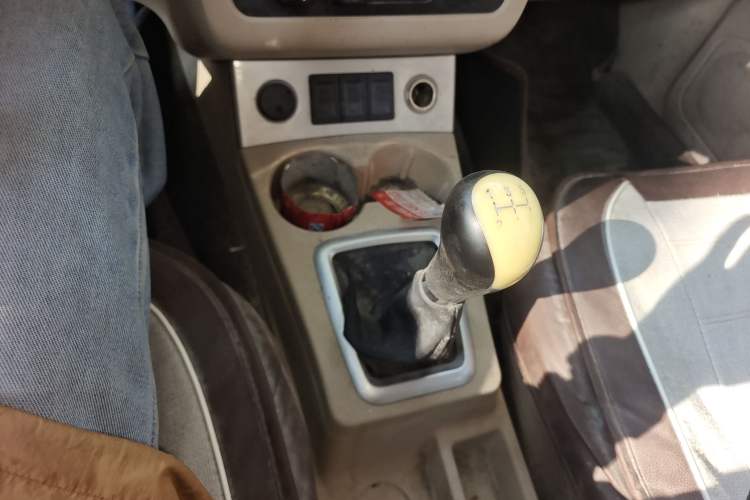 Used Dongfeng Fengon 330 2014 1.5L Manual Comfort Version DK15-02