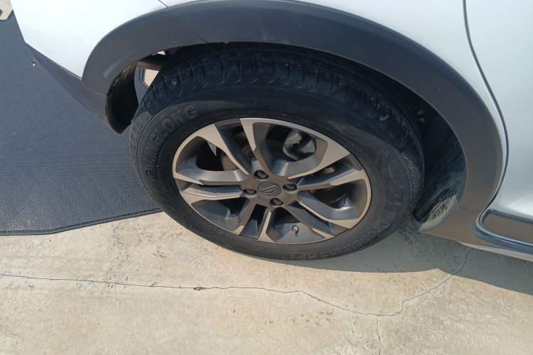 Used Geely Auto Vision X3 2019 Upgraded Model 1.5L CVT Elite Version Exterior 8