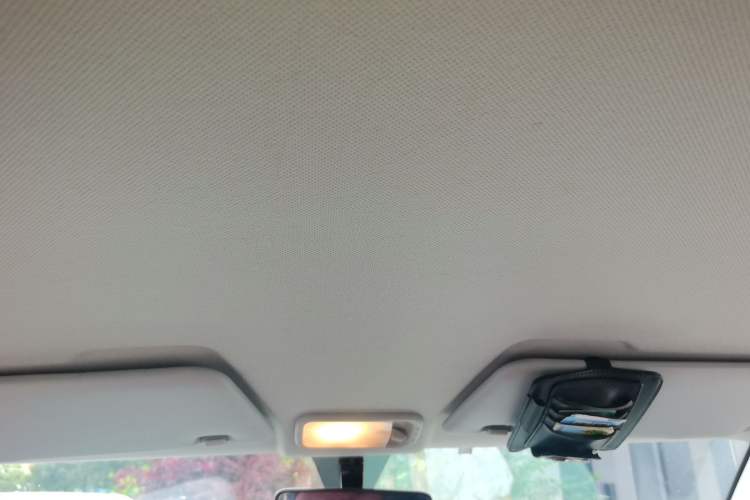 Used Wuling Hongguang MINIEV 2021 Macaron Fashion Model Lithium Iron Phosphate Headliner