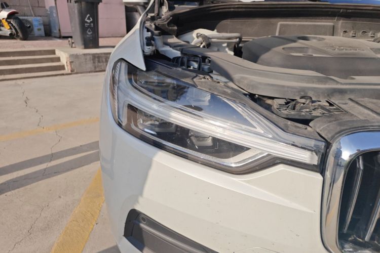 Used Volvo XC60 2019 T5 4x4 Smart Edition China V Standard