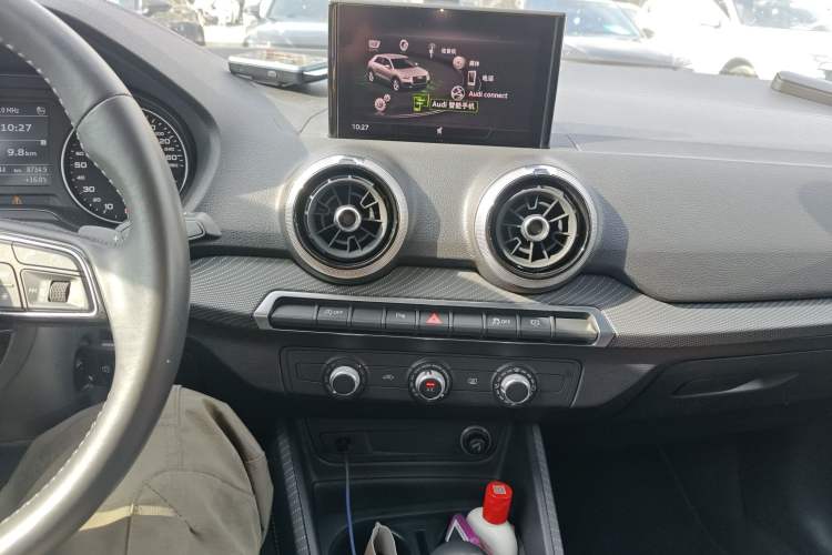 Used Audi Q2L 2022 35 TFSI Advanced Style Edition Audio And AC Panel