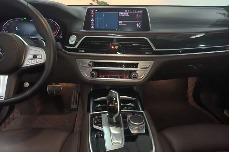 Used BMW 7 Series 2021 740Li Leading Model M Sport Package Audio And AC Panel