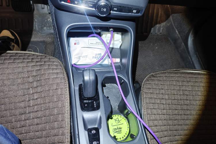 Used Volvo XC40 2021 T4 4x4 SmartDrive Fashion Edition Gear Lever