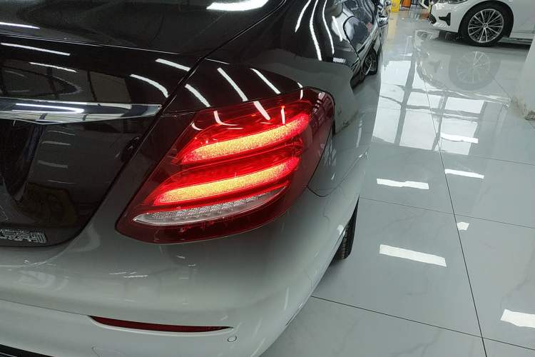 Used Mercedes-Benz E-Class 2019 E 300 L Luxury Model
