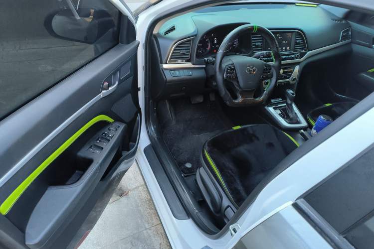 Used Hyundai Elantra (6th Generation / Lingdong) 2016 1.6L Automatic ZhiXuan – Elite Version
