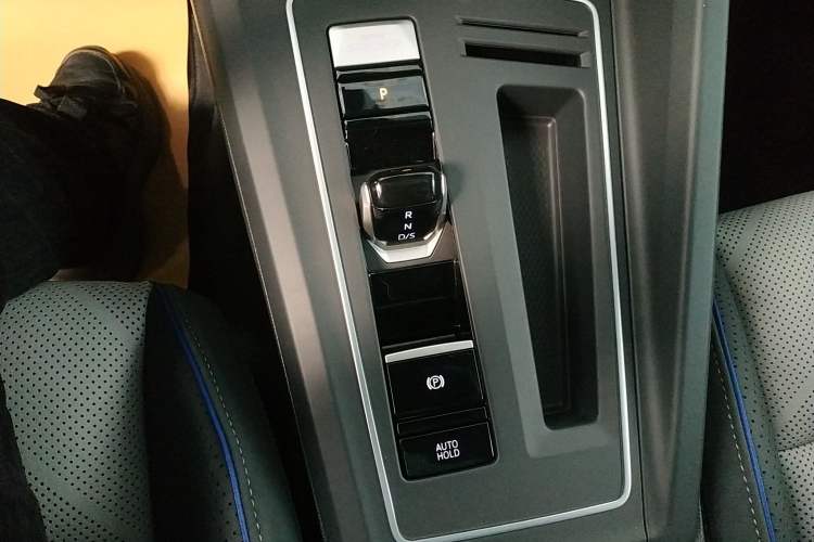 Used Volkswagen Golf 2025 300TSI R-Line