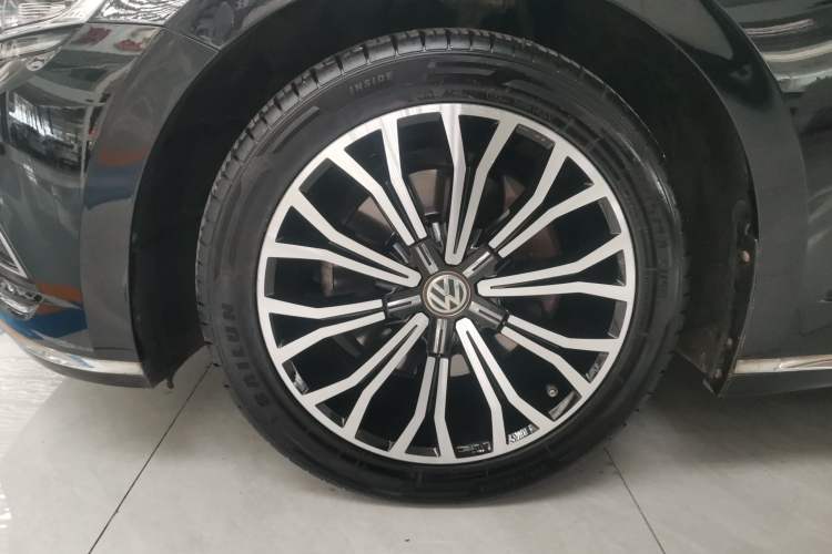 Used Volkswagen Phideon 2018 Revised Version 380TSI Two-Wheel Drive Business Edition