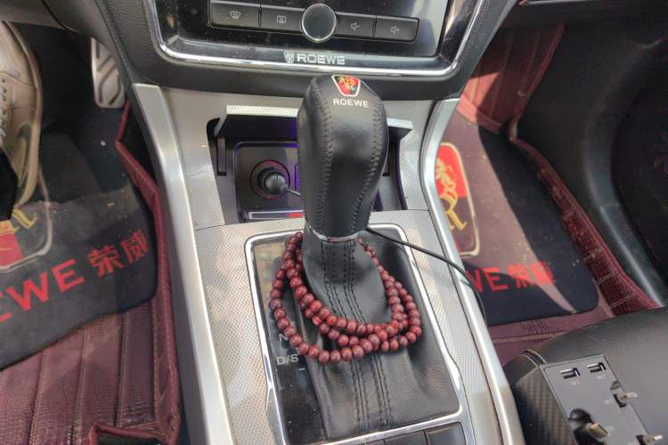 Used Roewe RX5 2016 20T Two-Wheel Drive Automatic Internet Smart Edition Gear Lever