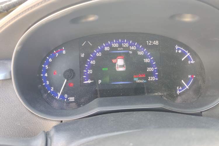 Used Toyota IZOA 2023 2.0L Enjoy Edition
