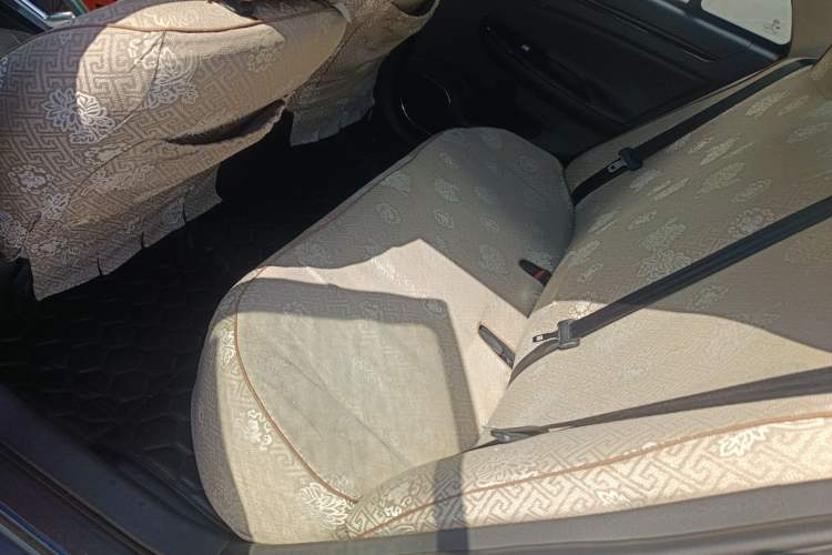 Used BYD Surui 2013 1.5L Manual Luxury Model Left Rear Seat