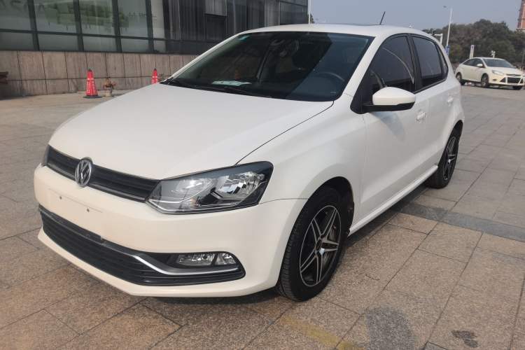 Used Volkswagen Polo 2016 1.6L Automatic Comfort Model