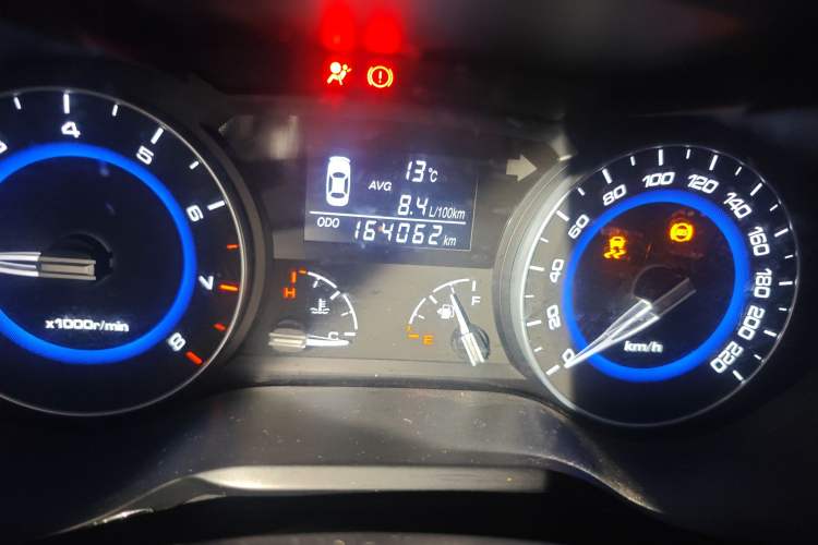 Used Changan Alsvin V7 2016 1.6L Manual Enjoyment Model China V Standard
