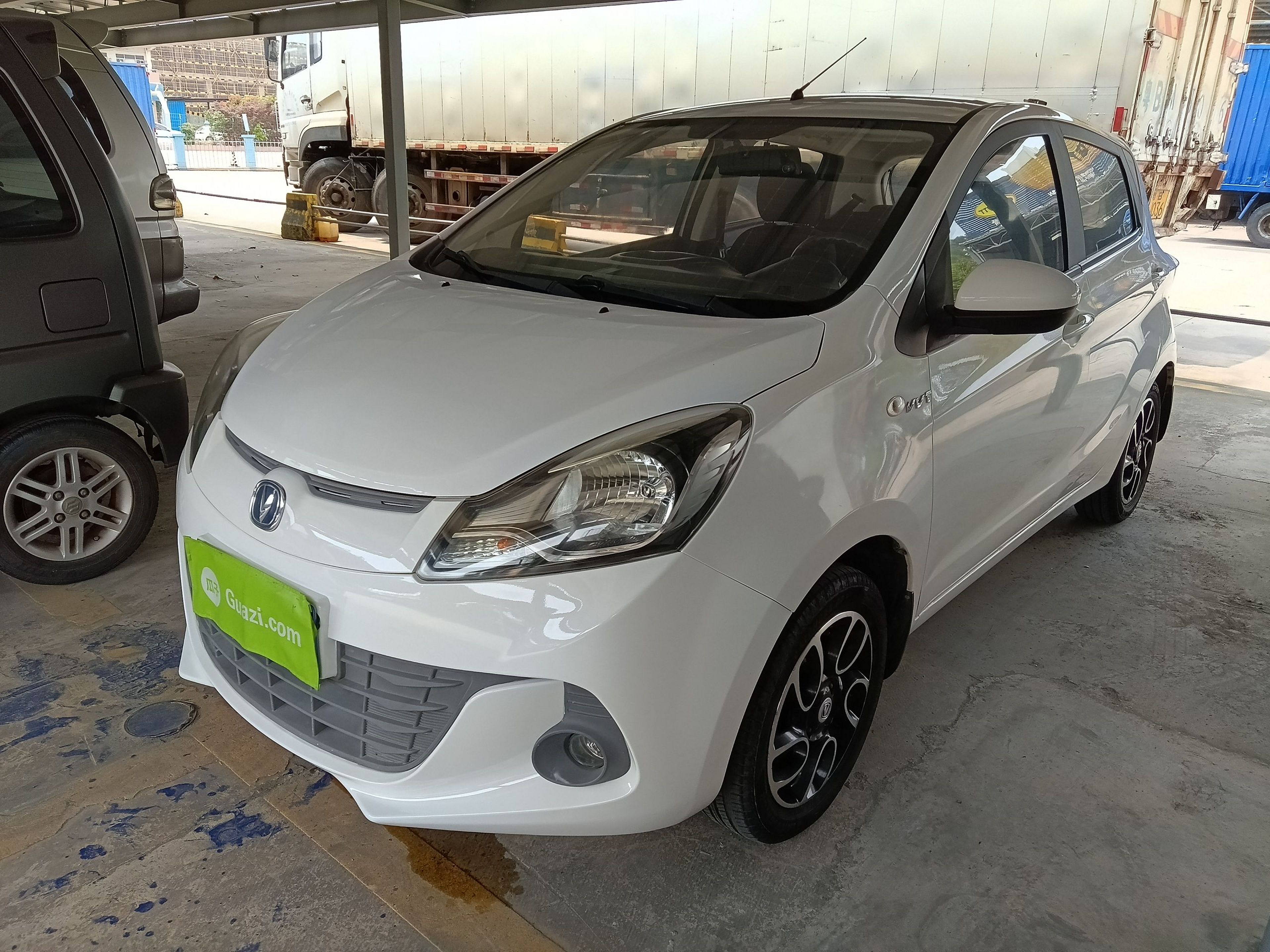 Parte inferior delantera