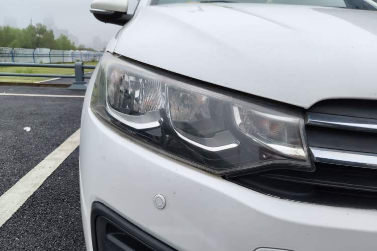 Used Citroen Elysee 2017 1.6L Manual Fashion Model Right Front Headlight