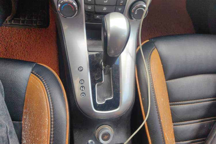 Used Chevrolet Cruze 2013 Hatchback 1.6L Automatic Luxury Model
